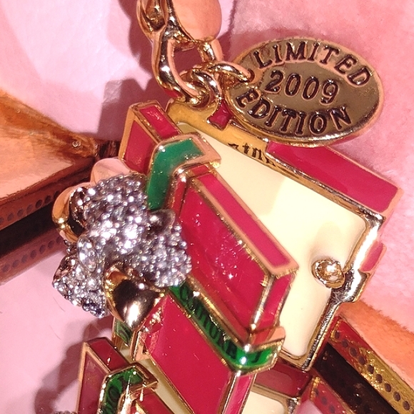 Santa Baby I Want Juicy Never Removed From Original 🎁 NWT - Picture 10 of 12